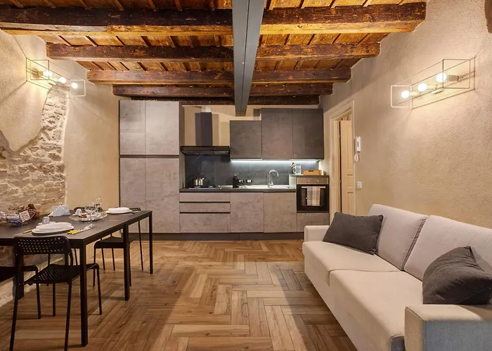 Апартаменти Maison Le Chic Бергамо